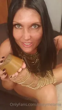 Poster: 92_obeymelanie-2021-03-22-2061499283