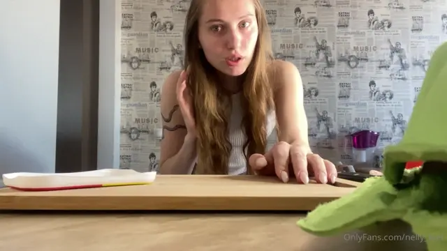 Poster: Nelly Giantess – Shot Pov Video Giantess