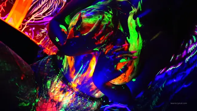 Poster: Crystal Knight – Blacklight Euphoria – Body Paint Tease