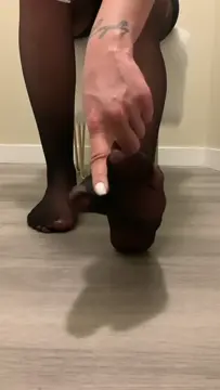 Poster: feetbysvett 18122019107026365 for my nylon love