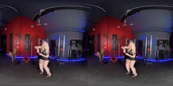 Poster: The English Mansion – Mistress Sidonia – Under Superior Females – VR