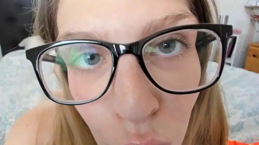 Poster: Skyping your Gf