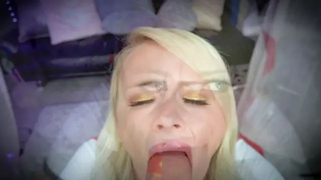 Poster: Peachy Skye – Step-Sister Wants A Supergirl Photoshoot