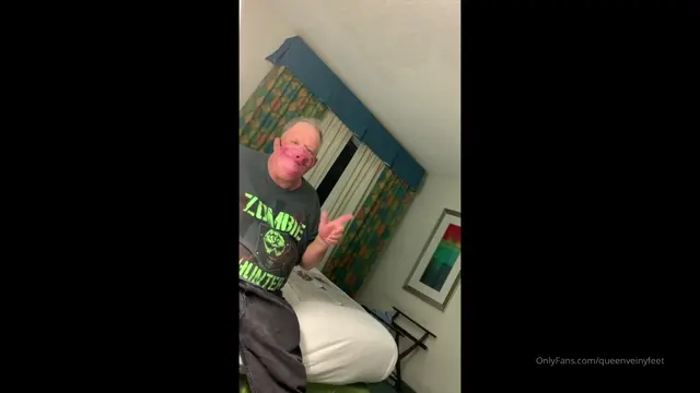 Poster: QueenVeinyFeet 0609 – onlyfans – 113