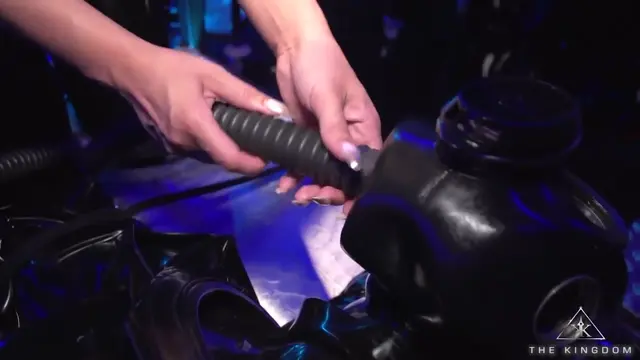 Poster: Kates Palace – The SeriousKit Part 2