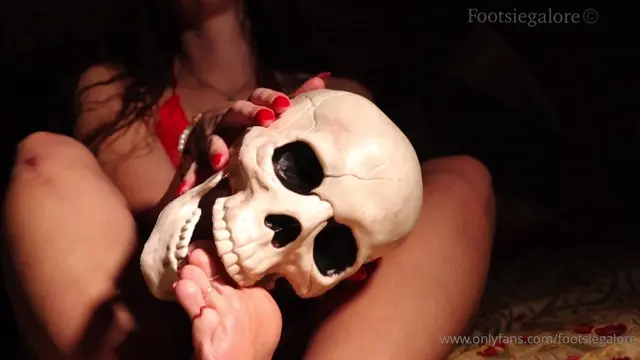 Poster: footsiegalore 31-10-2020-148143619-Happy Halloween Footsie Manor freaky fun Soul sna