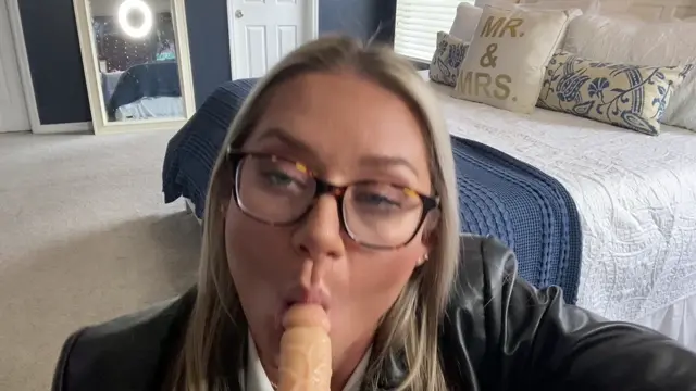 Poster: Lauran Vickers – Leather HJ BJ HJ