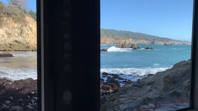 Poster: OnlyFans presents London Lix in 2019-10-18 Private beach & beach house i love to travelvacatio