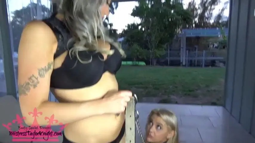 Poster: Lesbian Foot Slave on V-day Mobile