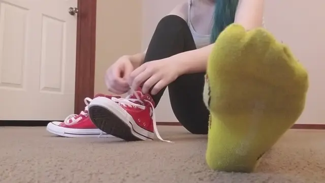 Poster: FrostyPrincess – So Stinky After Workout