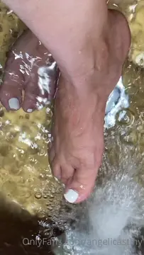 Poster: Angelica 031 angelicastiny 22082020750366034 Getting a new pedicure FootJob