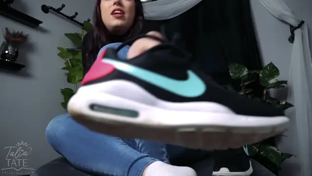 Poster: Foot Sniffing
