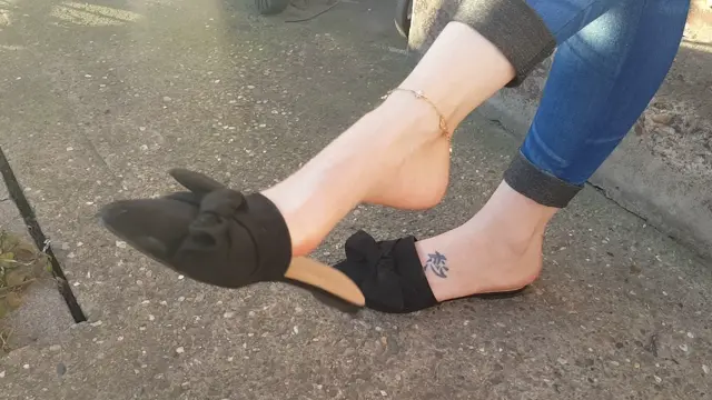 Poster: camilla_tootsie 26-02-2019 A little shoe dangling to get your hearts racing