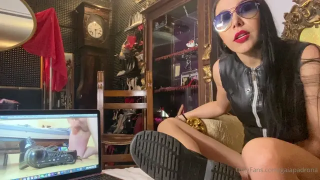 Poster: Gaia Padrona – Dr Martens Addected Spitting – MISTRESS GAIA