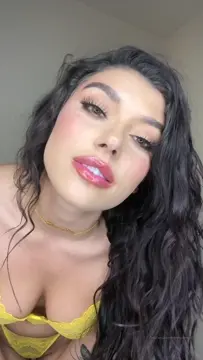 Poster: Valentina Fox ineedvalentina 08-01-2020-18357421-You love Me of course you do bitch