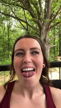 Poster: Giantess Ashton – Porch Naps